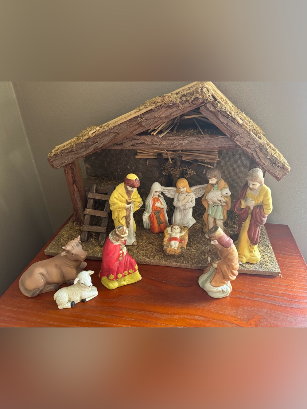 Vintage Nativity Scene Real Wood & Ceramic Set - Christmas Nativity Set